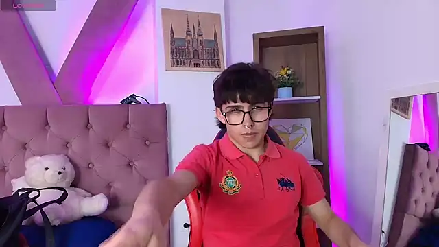 PepperTwink online show from April 7, 2026, 3:58 pm