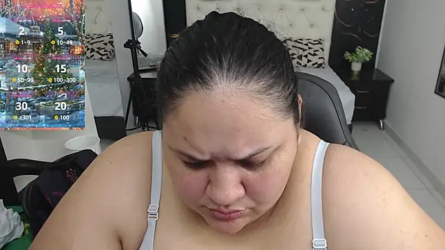 Snapshot of Aaliyah11 chatting on December 18, 2025, 1:55 am Aaliyah11 online show from December 18, 2025, 1:55 am