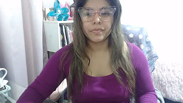 Snapshot of KatteAngelLat chatting on October 6, 2025, 11:38 pm KatteAngelLat online show from October 6, 2025, 11:38 pm