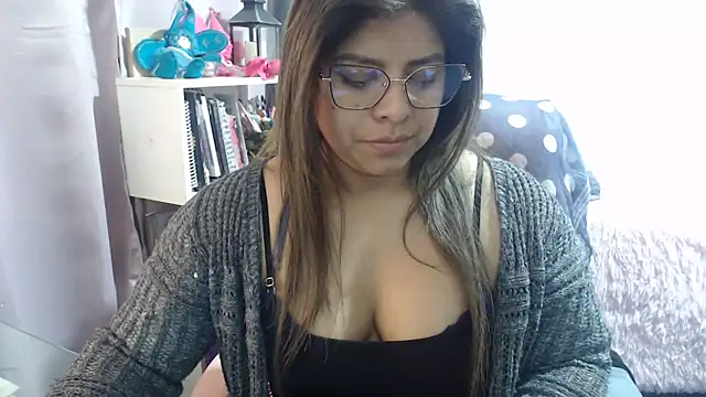 Snapshot of KatteAngelLat chatting on October 30, 2025, 1:04 am KatteAngelLat online show from October 30, 2025, 1:04 am