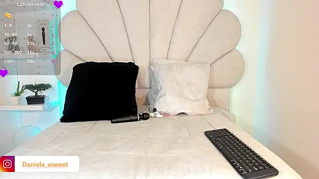 Snapshot of Danielaangelina chatting on September 10, 2025, 6:23 am Danielaangelina online show from September 10, 2025, 6:23 am