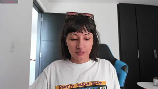 ggor4w33 online show from September 18, 2025, 7:06 pm