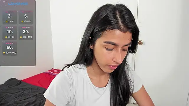 Snapshot of Mazikeen__18 chatting on May 21, 2026, 1:41 pm Mazikeen 18 online show from May 21, 2026, 1:41 pm