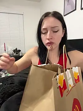 BabyViper online show from November 6, 2025, 5:44 am