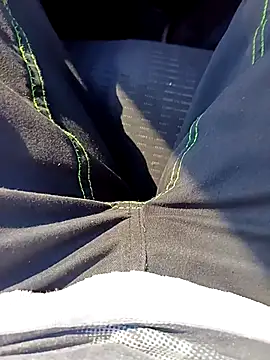 Snapshot of Dam70 chatting on October 2, 2025, 11:35 am Dam70 online show from October 2, 2025, 11:35 am