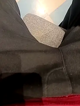 Snapshot of Dam70 chatting on November 22, 2025, 6:34 am Dam70 online show from November 22, 2025, 6:34 am