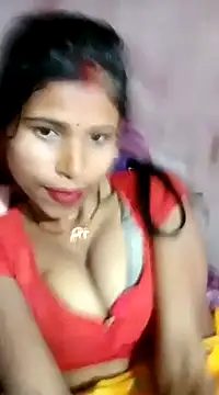 Snapshot of Miss_triha chatting on February 28, 2025, 12:54 am Miss triha online show from February 28, 2025, 12:54 am