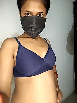 Snapshot of Miss_triha chatting on September 21, 2025, 6:24 pm Miss triha online show from September 21, 2025, 6:24 pm