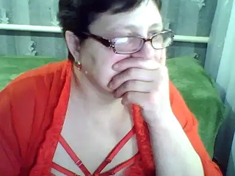 Snapshot of ElzaJewel chatting on March 5, 2025, 11:16 pm ElzaJewel online show from March 5, 2025, 11:16 pm