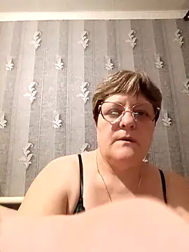 Snapshot of ElzaJewel chatting on April 22, 2026, 7:48 am ElzaJewel online show from April 22, 2026, 7:48 am