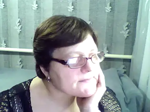 Snapshot of ElzaJewel chatting on February 27, 2025, 4:43 pm ElzaJewel online show from February 27, 2025, 4:43 pm