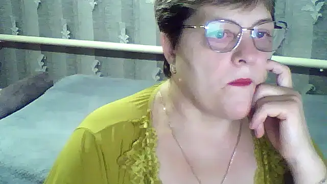 Snapshot of ElzaJewel chatting on November 10, 2025, 6:40 am ElzaJewel online show from November 10, 2025, 6:40 am