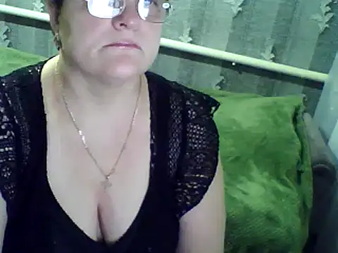 Snapshot of ElzaJewel chatting on March 21, 2025, 4:06 am ElzaJewel online show from March 21, 2025, 4:06 am