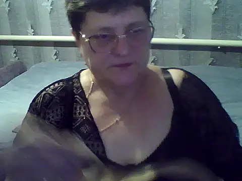 ElzaJewel online show from December 16, 2025, 11:09 pm