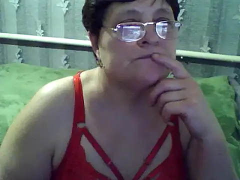 Snapshot of ElzaJewel chatting on March 17, 2025, 10:08 pm ElzaJewel online show from March 17, 2025, 10:08 pm