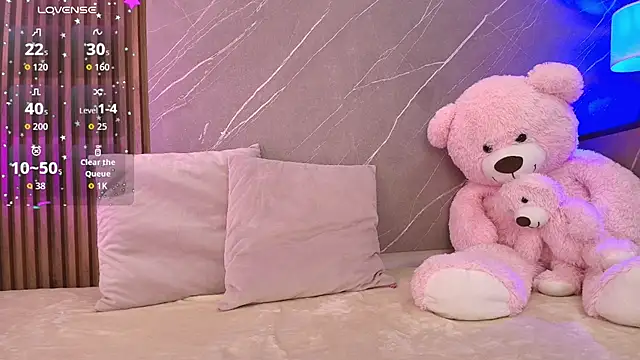 Snapshot of ariana_jhonson1 chatting on February 4, 2026, 12:11 pm ariana jhonson1 online show from February 4, 2026, 12:11 pm