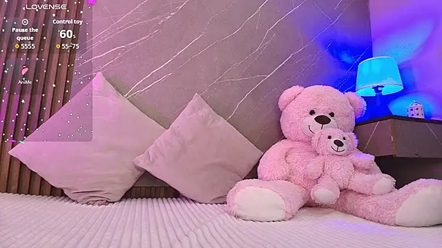 Snapshot of ariana_jhonson1 chatting on February 2, 2026, 12:26 pm ariana jhonson1 online show from February 2, 2026, 12:26 pm