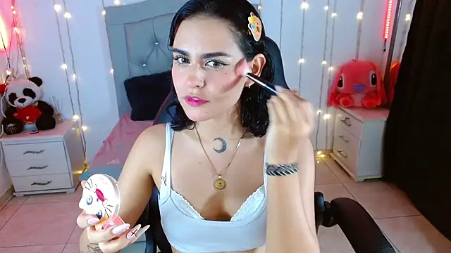 Snapshot of veronica_luar chatting on October 10, 2025, 3:51 am veronica luar online show from October 10, 2025, 3:51 am