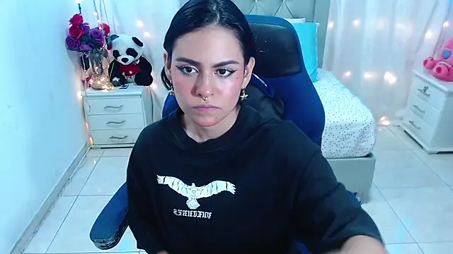 Snapshot of veronica_luar chatting on March 13, 2025, 3:33 am veronica luar online show from March 13, 2025, 3:33 am