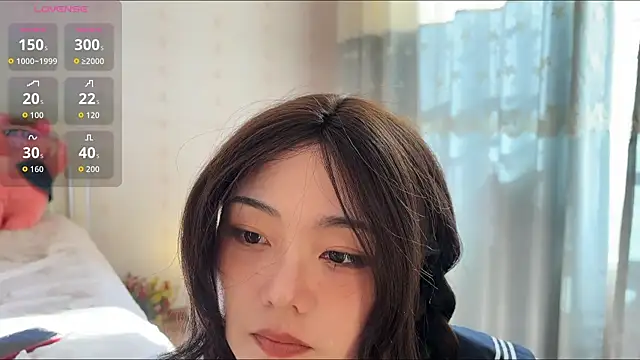 nanaliu6 online show from November 7, 2025, 7:24 am