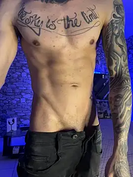 Snapshot of Walker_Thomas1 chatting on March 15, 2025, 7:05 pm Walker Thomas1 online show from March 15, 2025, 7:05 pm