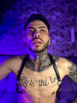 Snapshot of Walker_Thomas1 chatting on November 9, 2025, 9:52 pm Walker Thomas1 online show from November 9, 2025, 9:52 pm