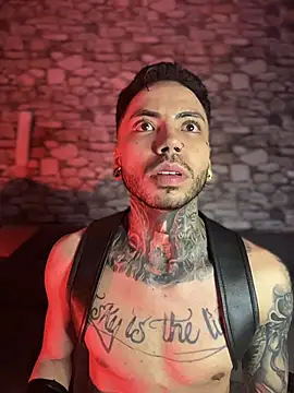 Snapshot of Walker_Thomas1 chatting on October 18, 2025, 1:51 am Walker Thomas1 online show from October 18, 2025, 1:51 am