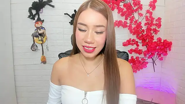 BarbieGirl    online show from October 30, 2025, 4:55 am