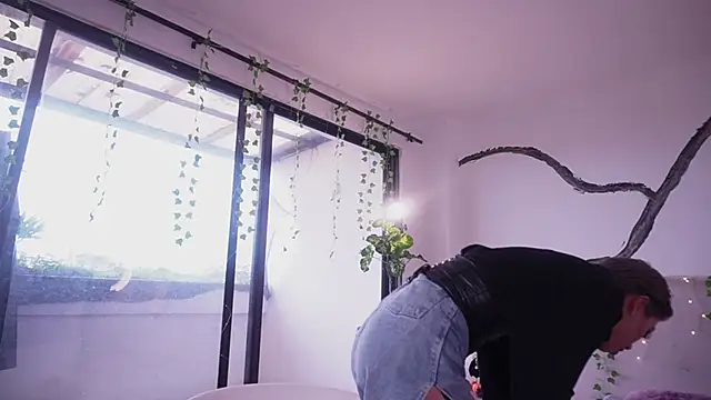 soidai miiu online show from October 30, 2025, 9:11 pm