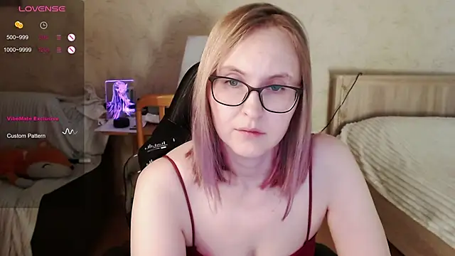 Agatha Mott online show from October 12, 2025, 5:09 am