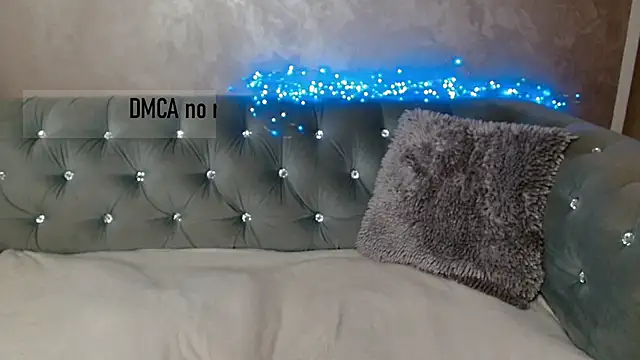 xoCaroxQueenxo online show from February 26, 2025, 11:30 pm