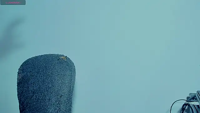 Eli clark  online show from September 12, 2025, 2:01 am