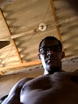 Renato571 online show from April 4, 2026, 7:20 pm