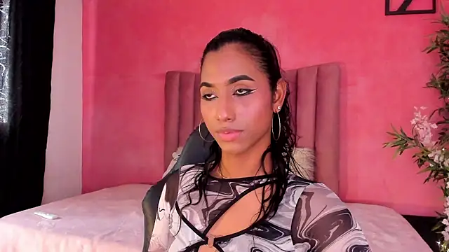 Alissemasiel online show from February 9, 2026, 7:01 pm