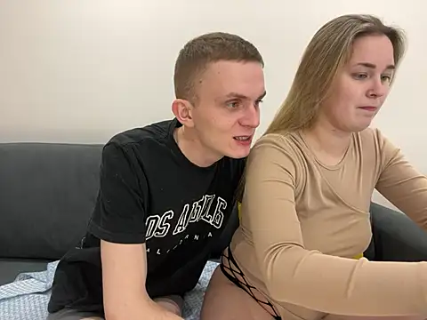 alisanikita online show from February 24, 2025, 5:53 pm