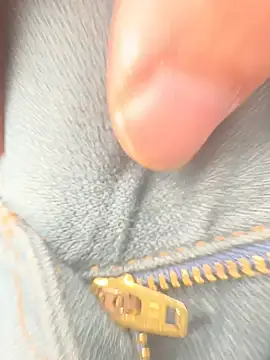 Snapshot of sark0606 chatting on February 4, 2025, 11:05 am sark0606 online show from February 4, 2025, 11:05 am