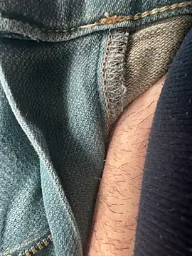 Snapshot of sark0606 chatting on February 11, 2025, 12:36 pm sark0606 online show from February 11, 2025, 12:36 pm