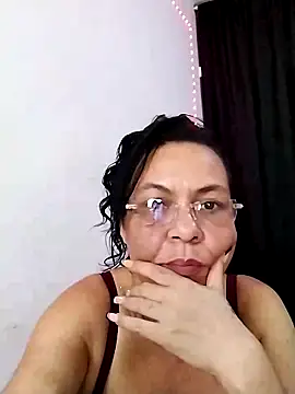 Snapshot of thefuckingowneroftits chatting on February 21, 2025, 2:48 pm thefuckingowneroftits online show from February 21, 2025, 2:48 pm