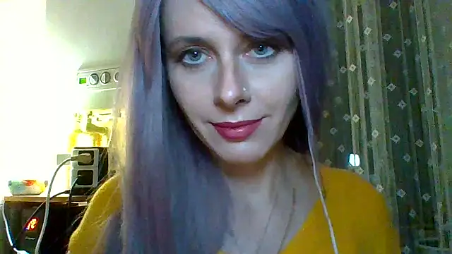 Snapshot of LuminousLady chatting on February 24, 2025, 8:58 pm LuminousLady online show from February 24, 2025, 8:58 pm