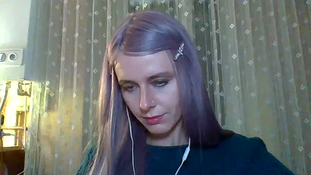 Snapshot of LuminousLady chatting on March 1, 2025, 12:50 am LuminousLady online show from March 1, 2025, 12:50 am