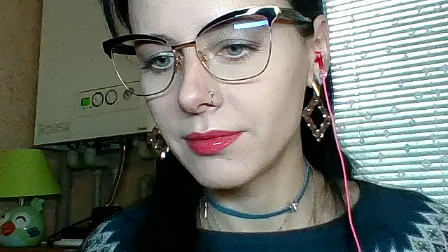 Snapshot of LuminousLady chatting on November 8, 2025, 10:52 am LuminousLady online show from November 8, 2025, 10:52 am