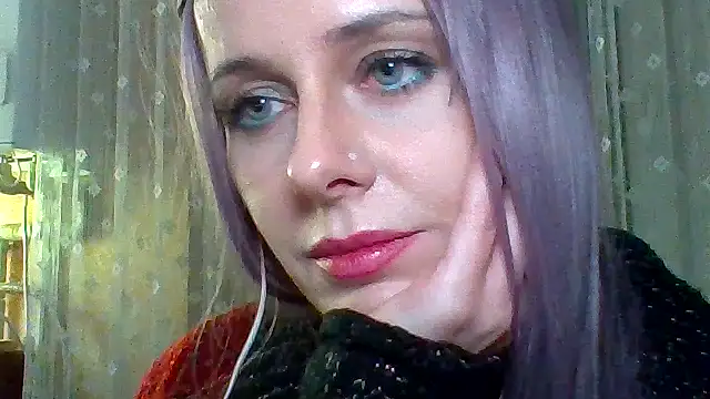 Snapshot of LuminousLady chatting on February 27, 2025, 11:26 pm LuminousLady online show from February 27, 2025, 11:26 pm