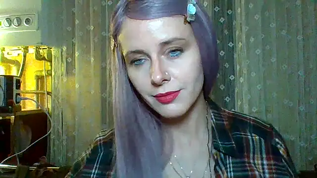 Snapshot of LuminousLady chatting on March 12, 2025, 7:04 pm LuminousLady online show from March 12, 2025, 7:04 pm