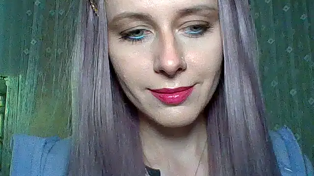 Snapshot of LuminousLady chatting on March 9, 2025, 9:36 pm LuminousLady online show from March 9, 2025, 9:36 pm