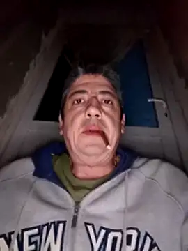 Fafas26 online show from December 15, 2025, 7:41 pm