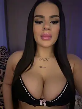 Snapshot of mrsbellanova chatting on December 3, 2025, 9:36 pm mrsbellanova online show from December 3, 2025, 9:36 pm