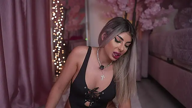 emma goodess  online show from May 25, 2026, 9:57 pm