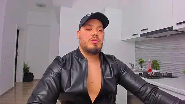 ZackMasterss online show from February 14, 2025, 11:09 pm