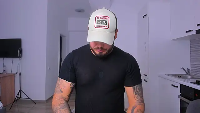 Snapshot of ZackMasterss chatting on January 15, 2026, 10:46 pm ZackMasterss online show from January 15, 2026, 10:46 pm