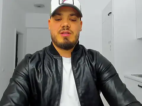 ZackMasterss online show from October 22, 2025, 7:35 pm